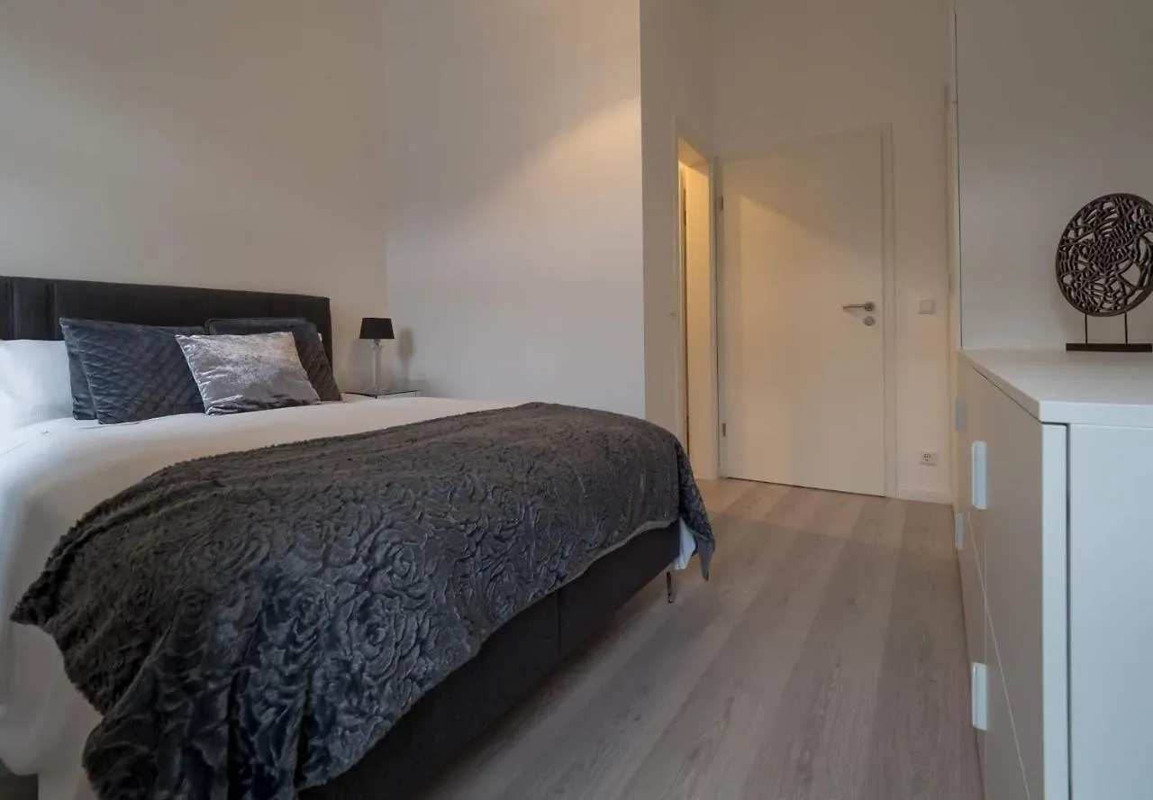 Executive Double Room With En-Suite City Centre In Guest House R1 Luxembourg
